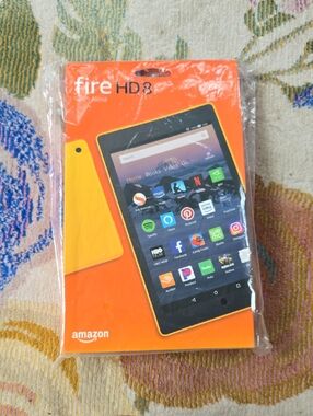 Amazon Fire HD 8 Tablet - Bright Yellow Front/Back